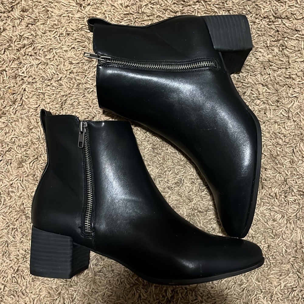 Women’s Black Leather Ankle Booties